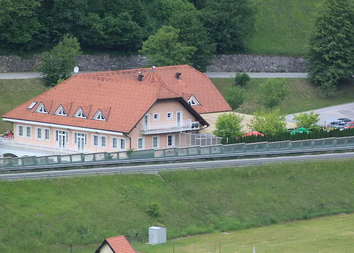 Мини-отель Hochkraut 2*